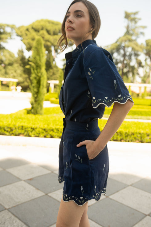 Lovely Tulip Short Navy